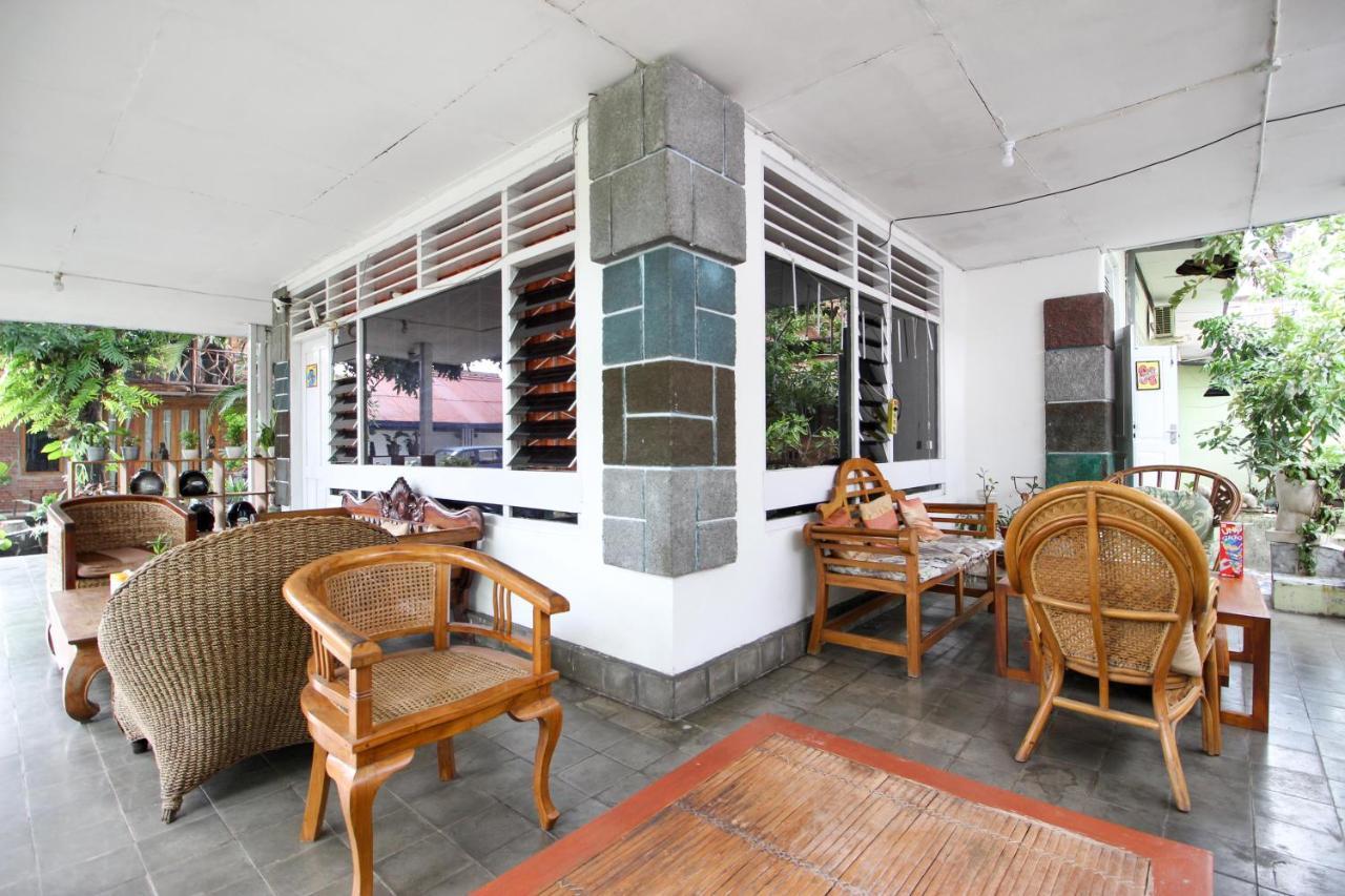 Reddoorz Near Rumah Sakit Wirosaban Salakan Buitenkant foto