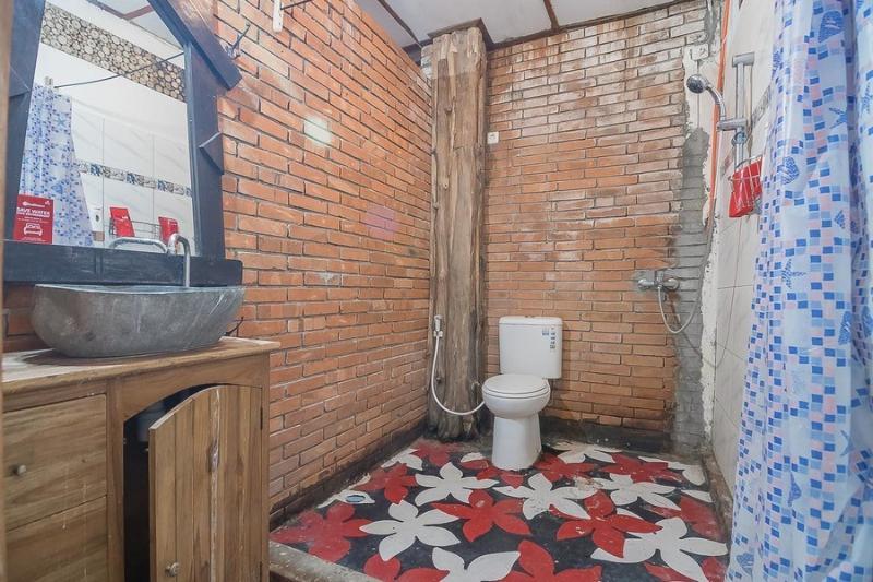 Reddoorz Near Rumah Sakit Wirosaban Salakan Buitenkant foto